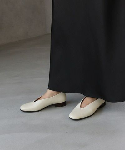 【50%OFF】3E レザーパンプス