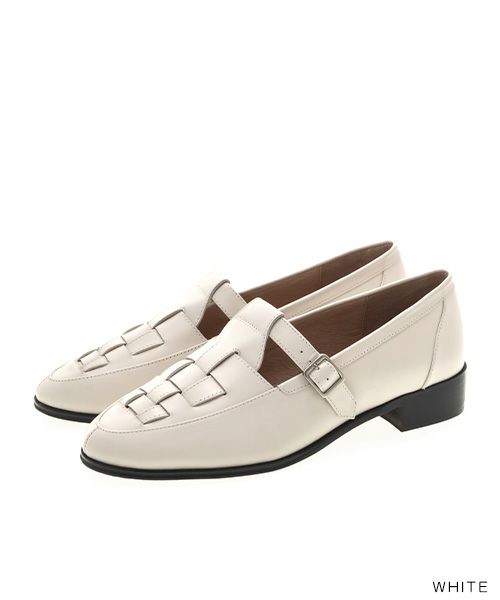 30%OFF】イントレチャートTストラップレザーシューズ | A de Vivre