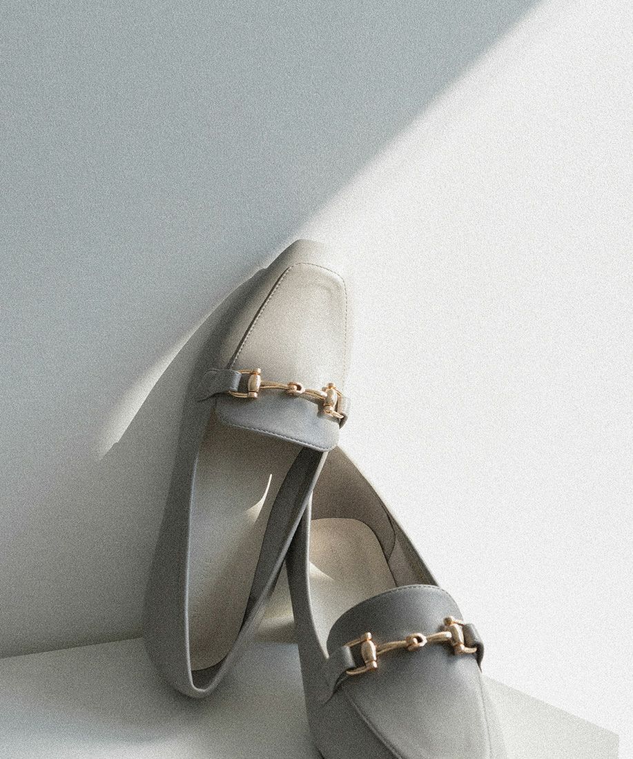 40%OFF】サステナブル 晴雨兼用 ヒールアップビットローファー | A de