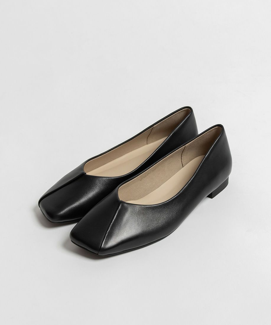 20%OFF】レザー スクエアトゥフラットパンプス | A de Vivre（アドゥ