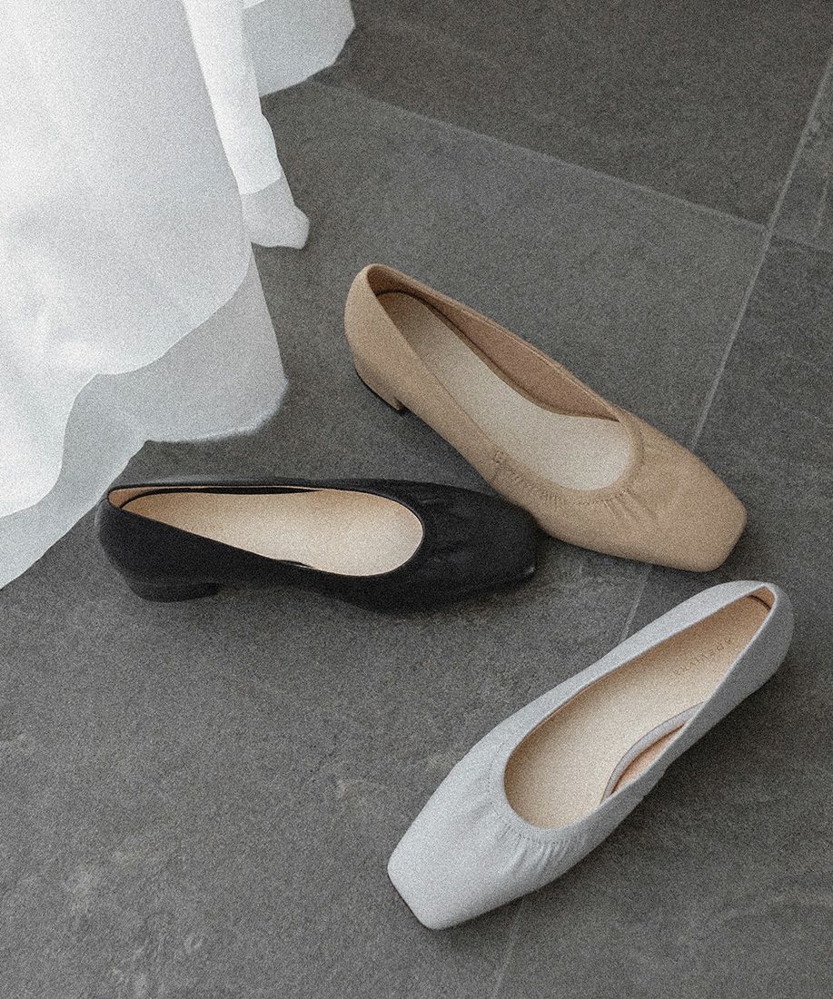 レザー ギャザーパンプス | A de Vivre（アドゥヴィーヴル）公式