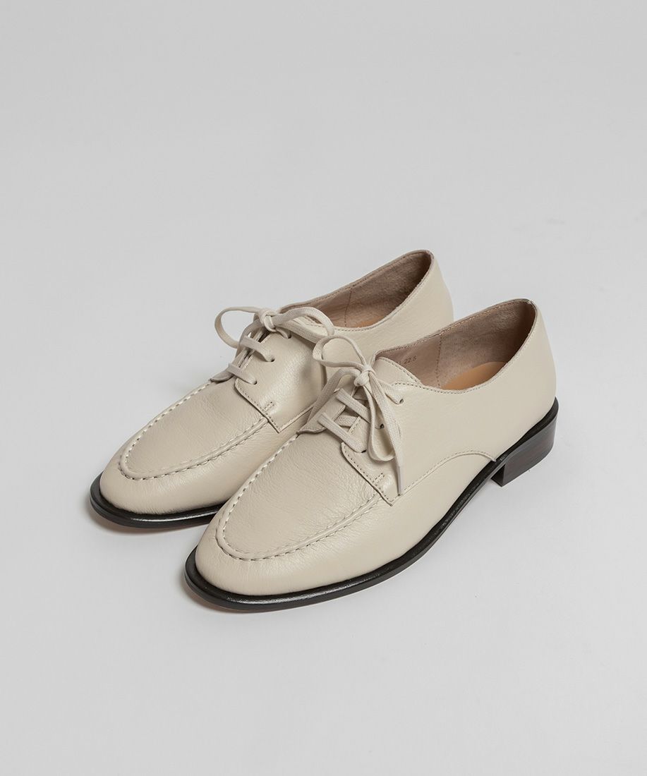 新品未使用品　WOOMII レースアップ バレエシューズ　23.5㎝ 新品未使用品 WOOMII レースアップ バレエシューズ 23.5㎝ プリズム